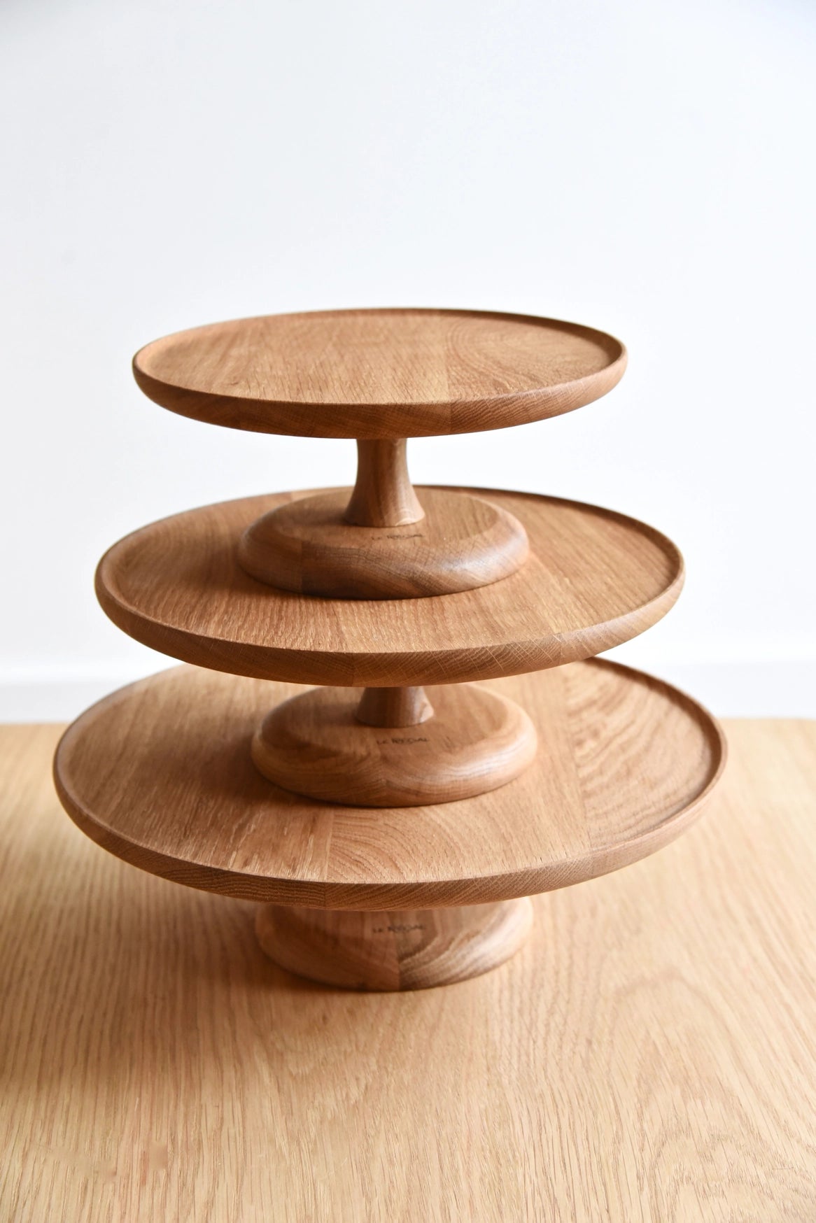 Pedestal - vassoio da portata in rovere francese. Vari dimensioni